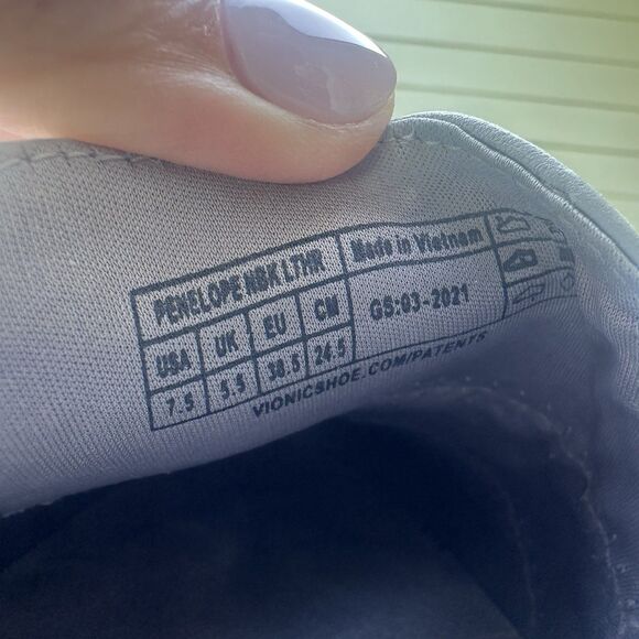 Vionic Penelope Slip-On Sneakers Wome's Size 7.5 Gray Nubuck Leather Comfort - Picture 9 of 9